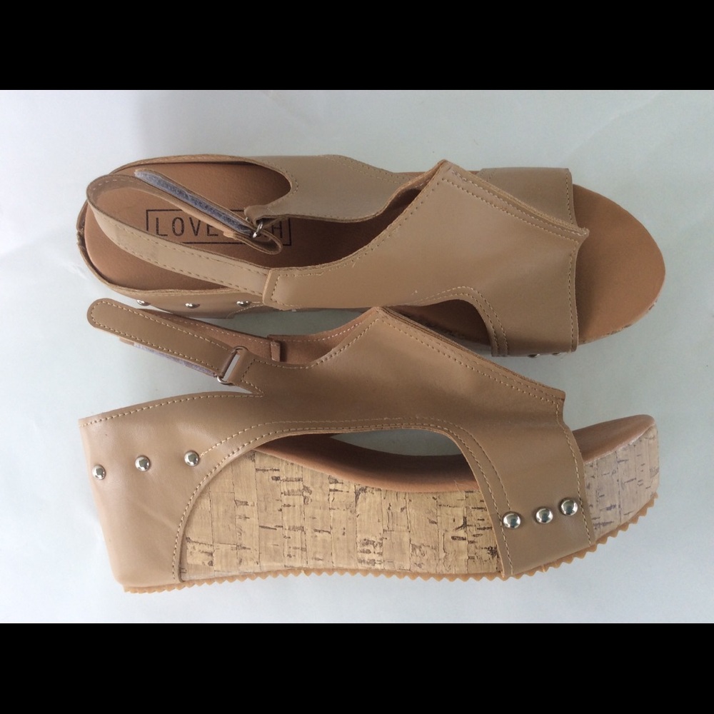 Camel Colored Platform Sandals Love L.S.H.